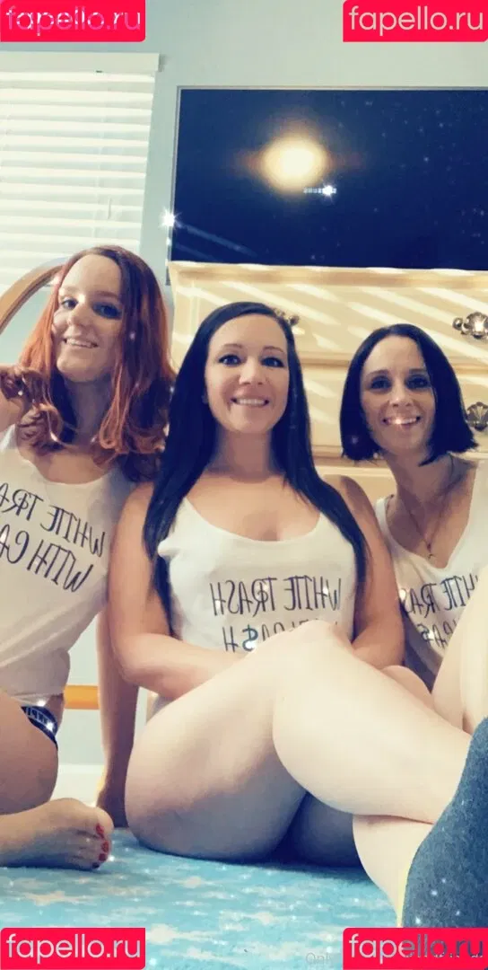 jjandfriends Onlyfans Photo Gallery 