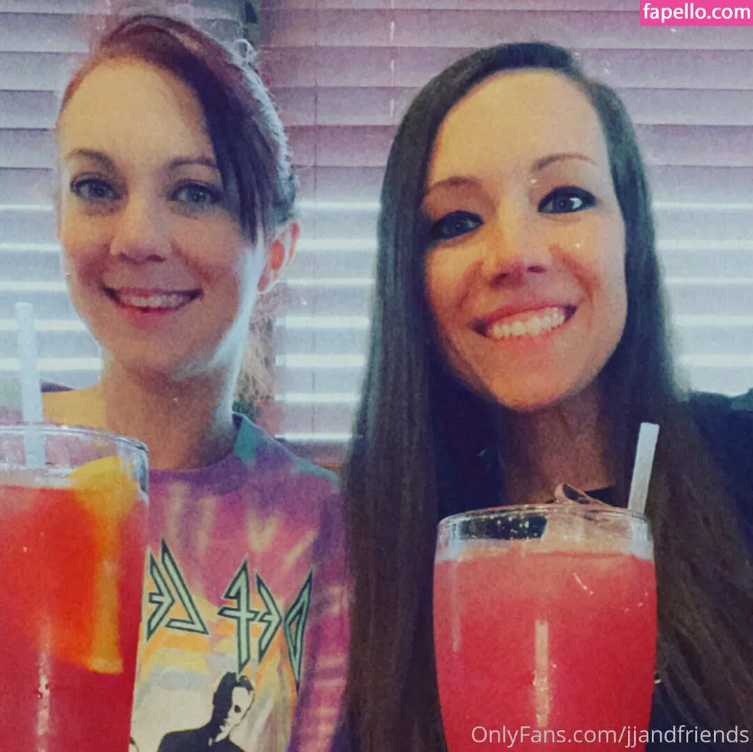 jjandfriends Onlyfans Photo Gallery 