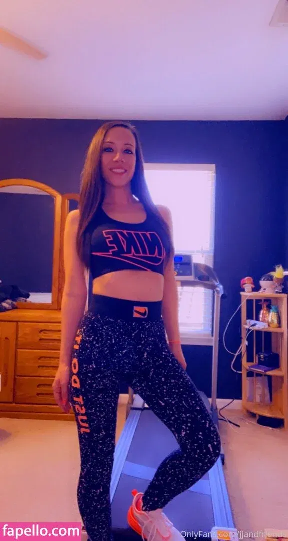 jjandfriends Onlyfans Photo Gallery 