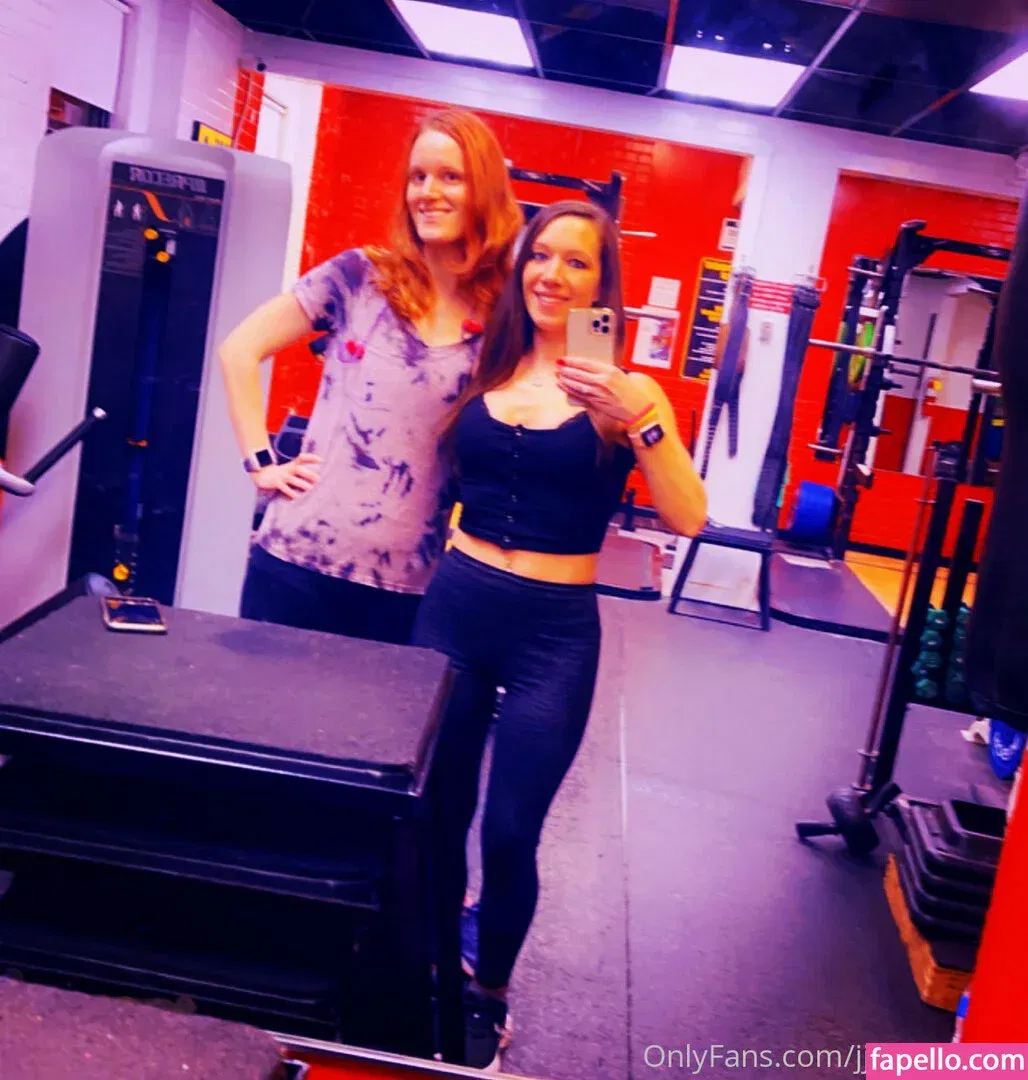 jjandfriends Onlyfans Photo Gallery 