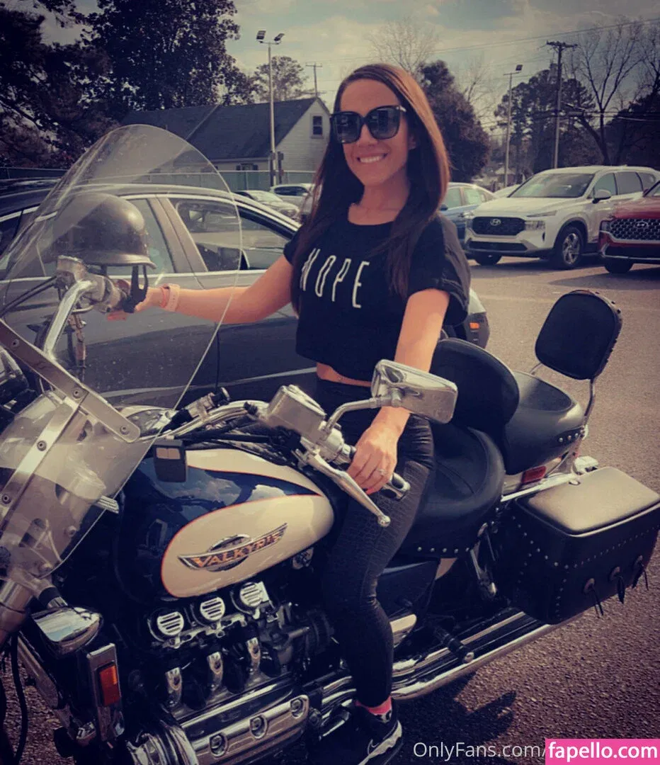 jjandfriends Onlyfans Photo Gallery 