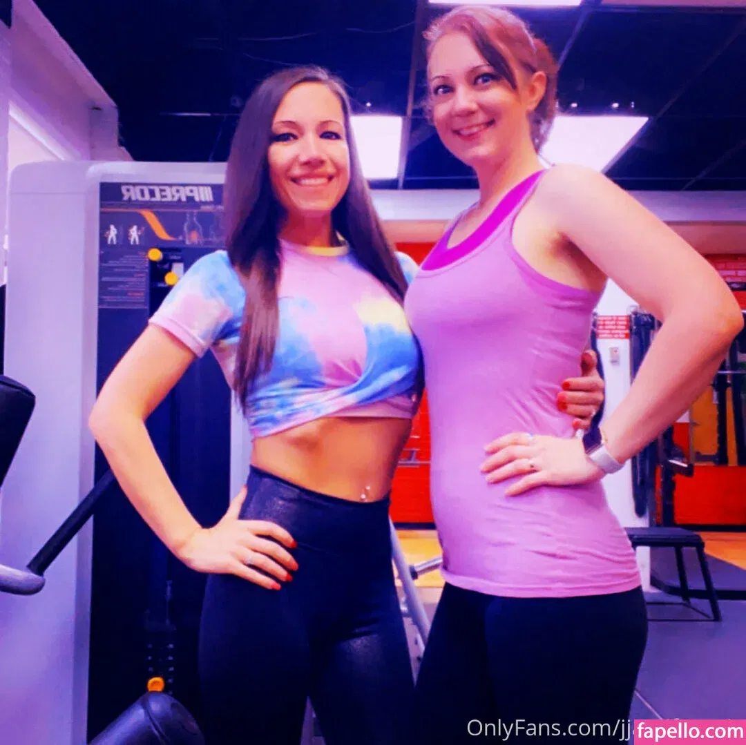 jjandfriends Onlyfans Photo Gallery 