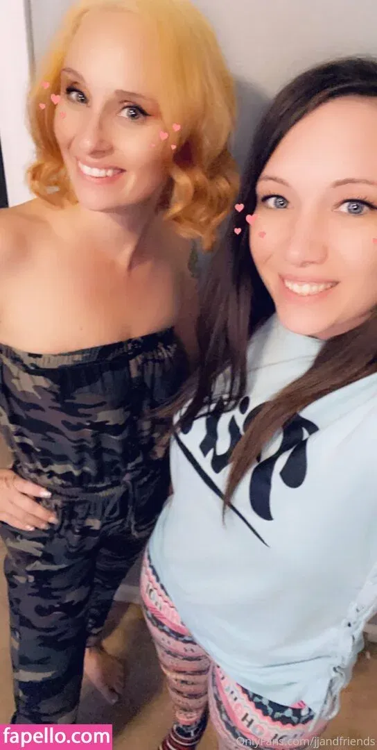 jjandfriends Onlyfans Photo Gallery 