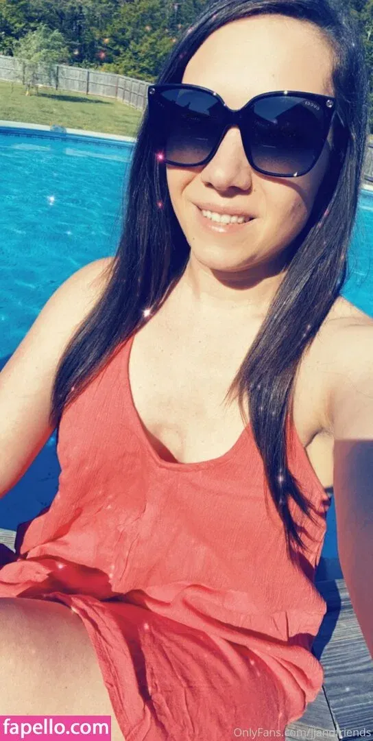 jjandfriends Onlyfans Photo Gallery 