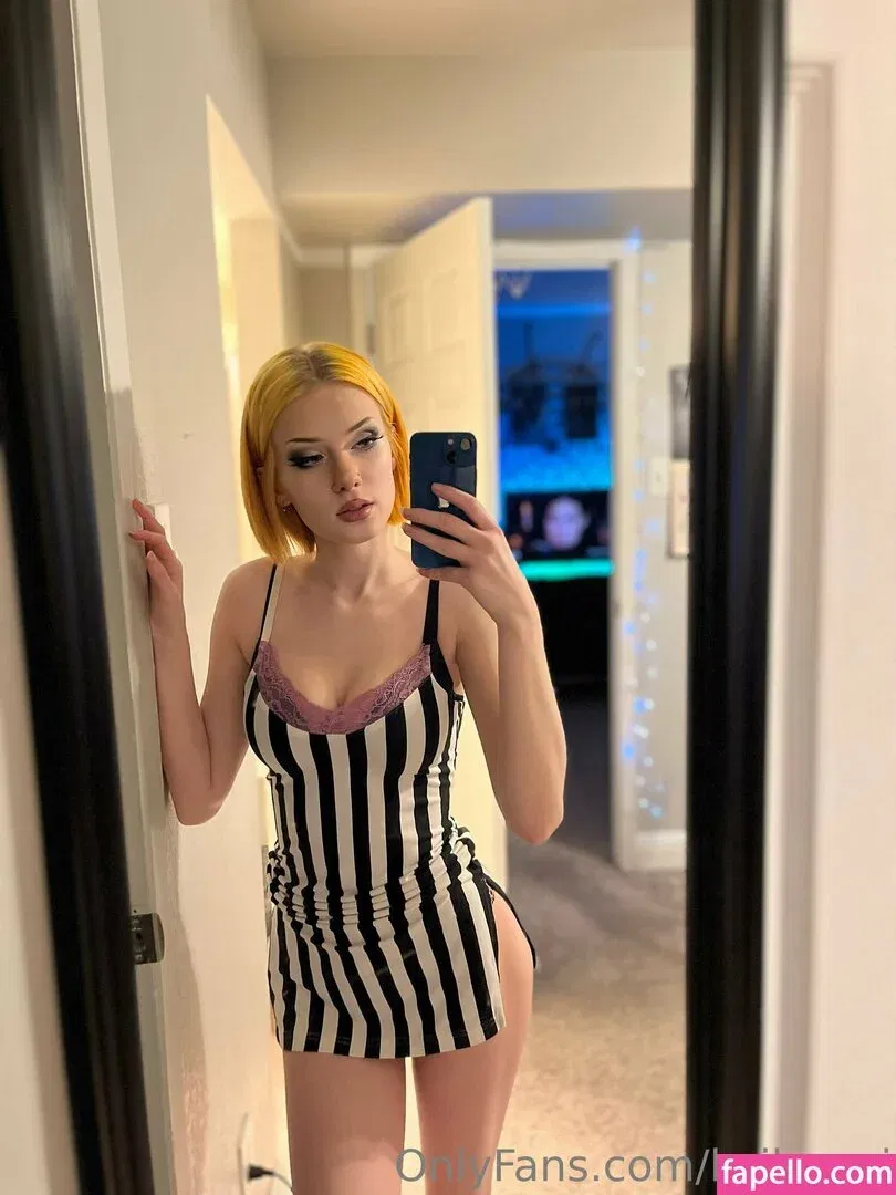 KoiBunni Onlyfans Photo Gallery 