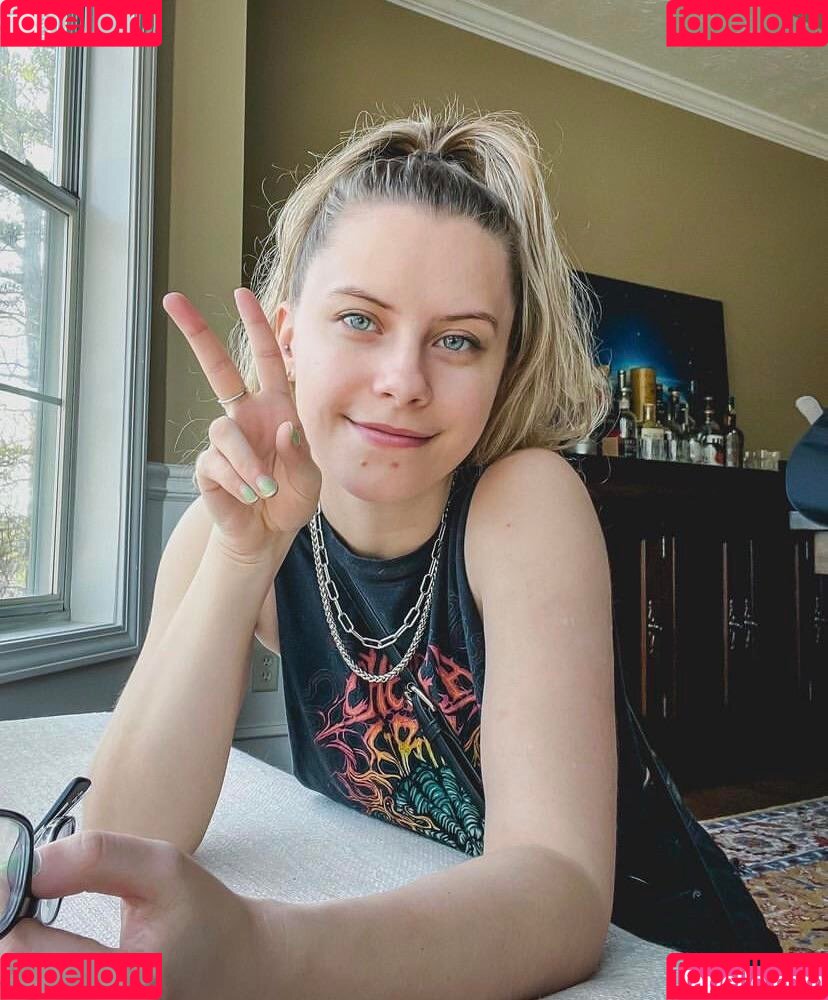 NoisyButters Onlyfans Photo Gallery 