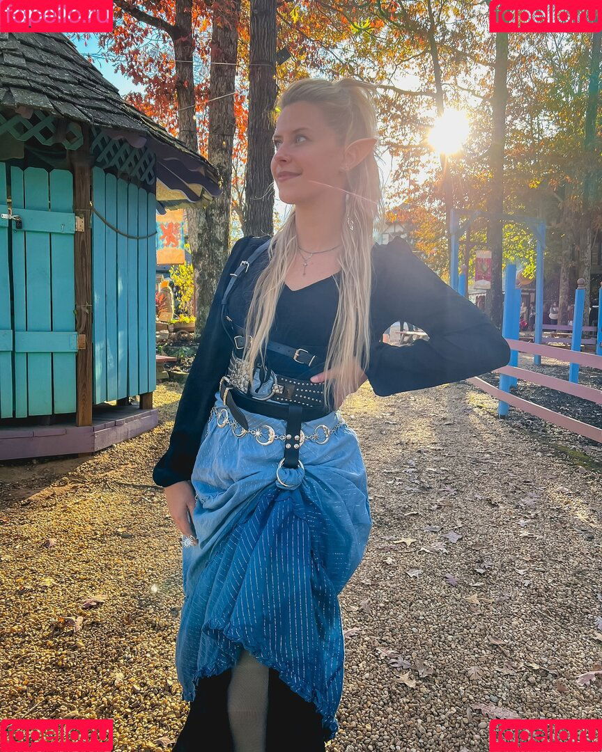 NoisyButters Onlyfans Photo Gallery 