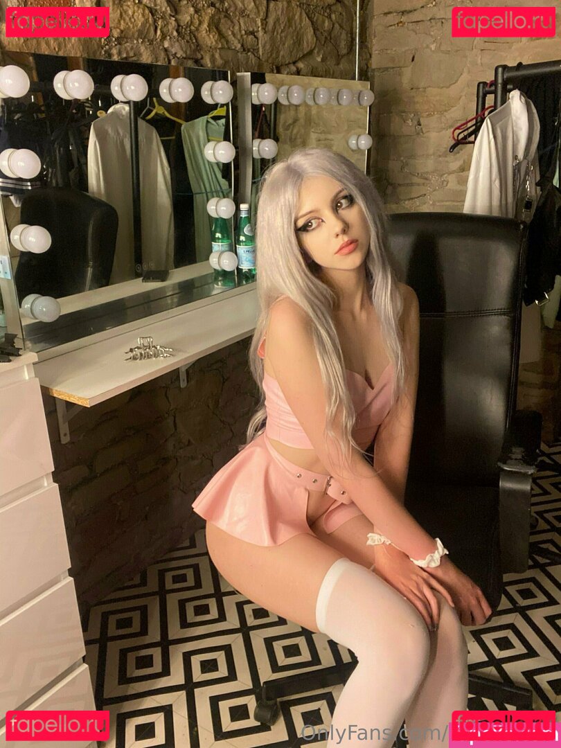 Zaperwave Nude Onlyfans Photo 151