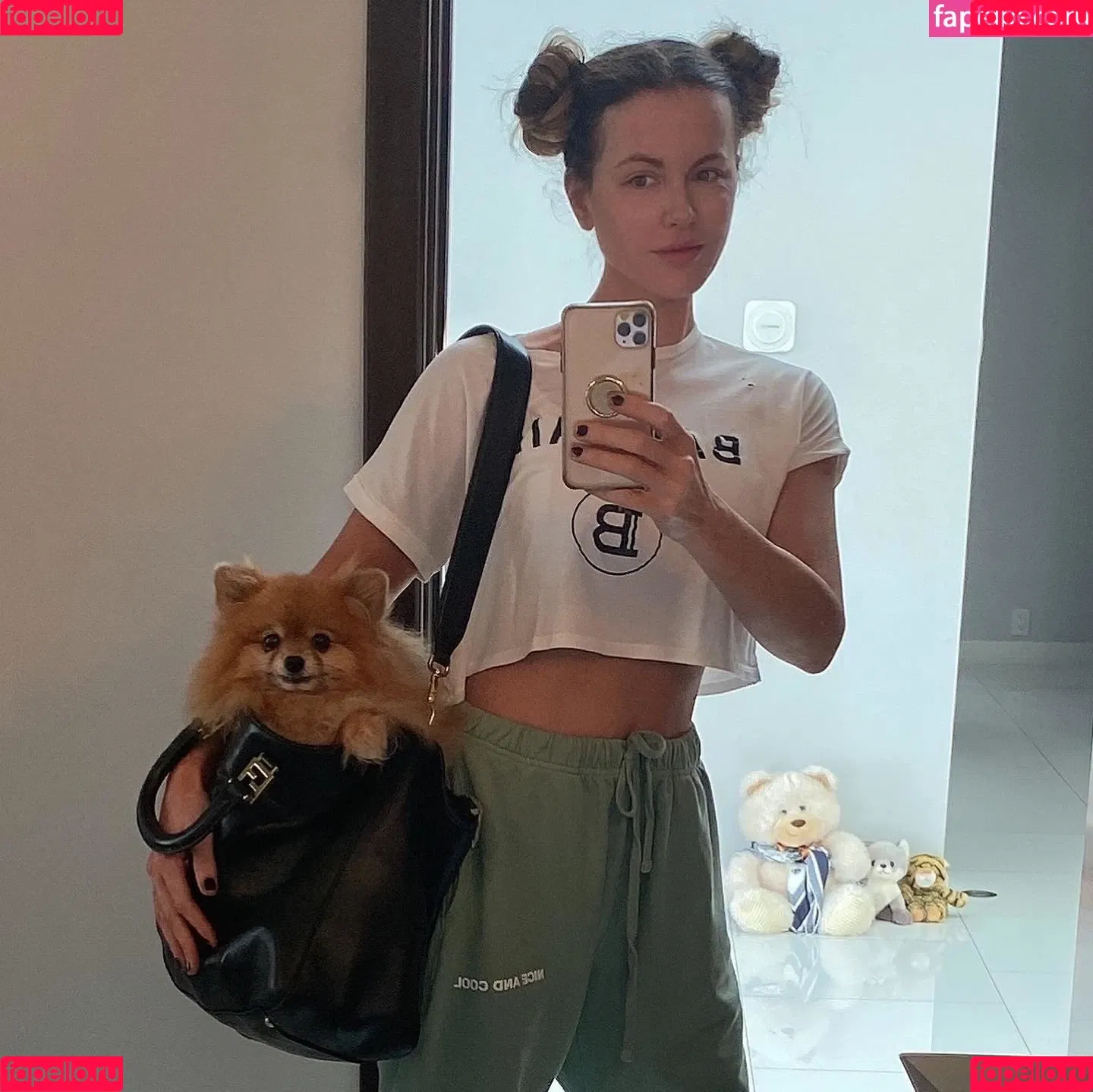 Kate Beckinsale Onlyfans Photo Gallery 