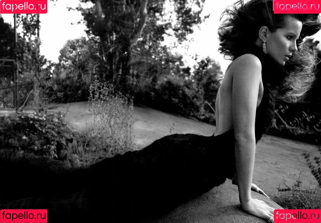 Kate Beckinsale Onlyfans Photo Gallery 