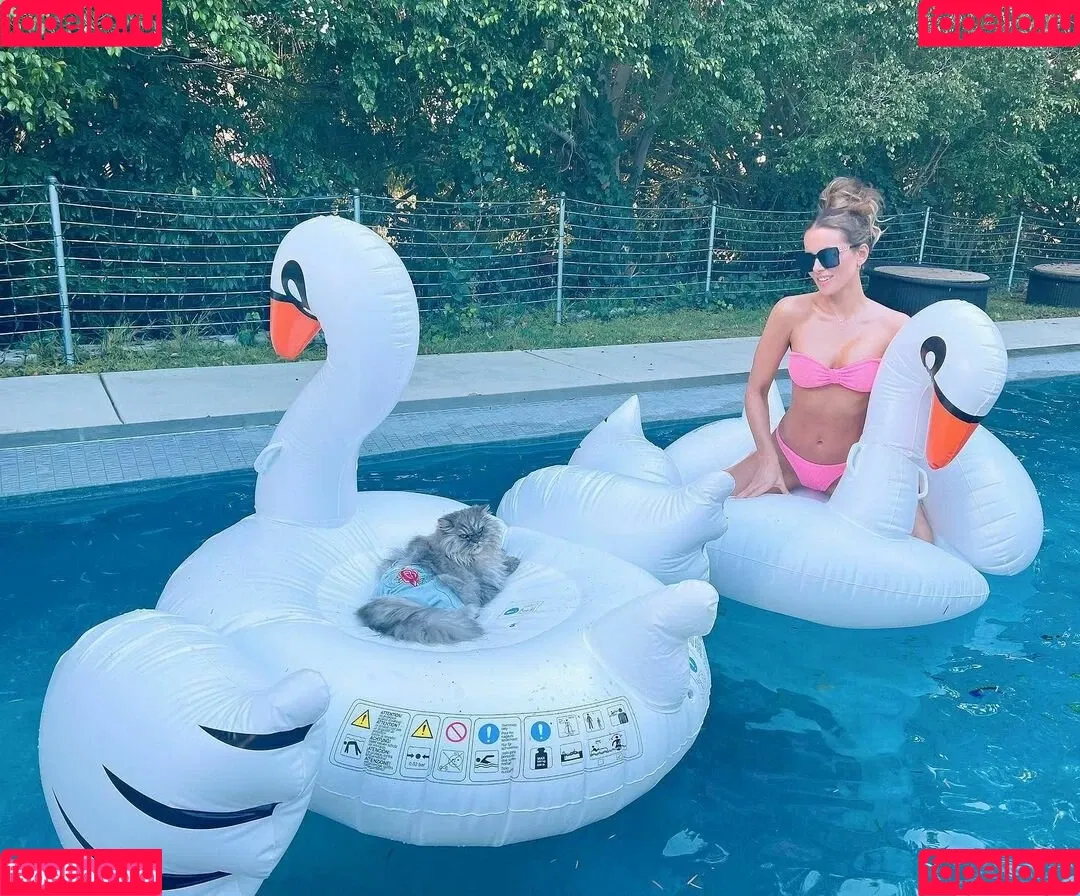 Kate Beckinsale Onlyfans Photo Gallery 