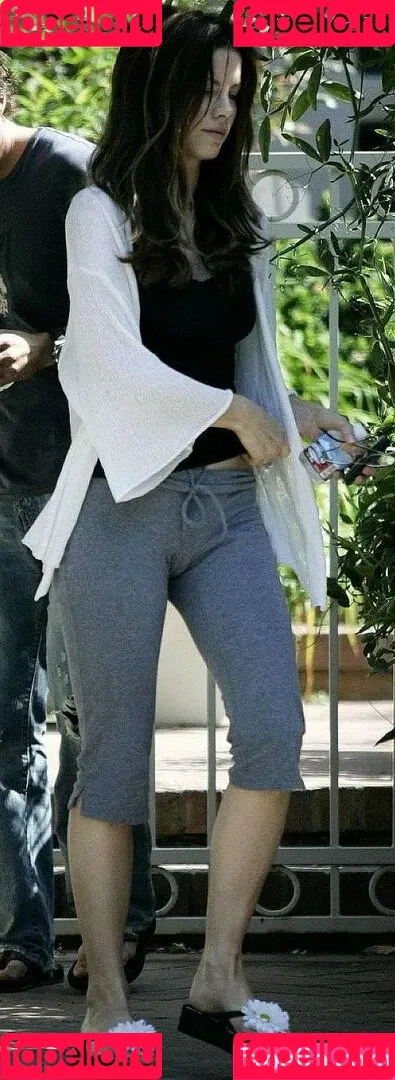 Kate Beckinsale Onlyfans Photo Gallery 