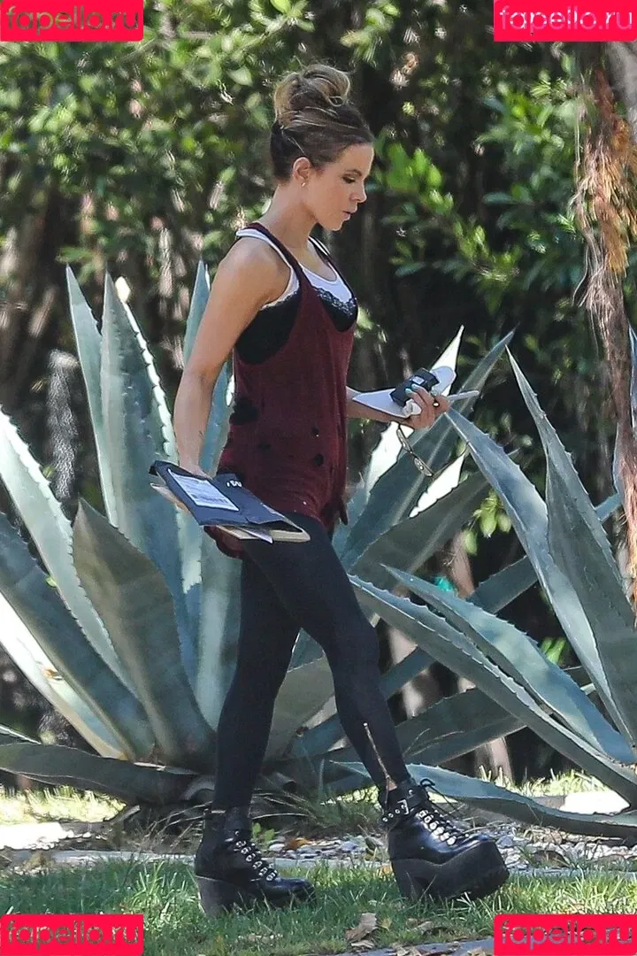 Kate Beckinsale Onlyfans Photo Gallery 