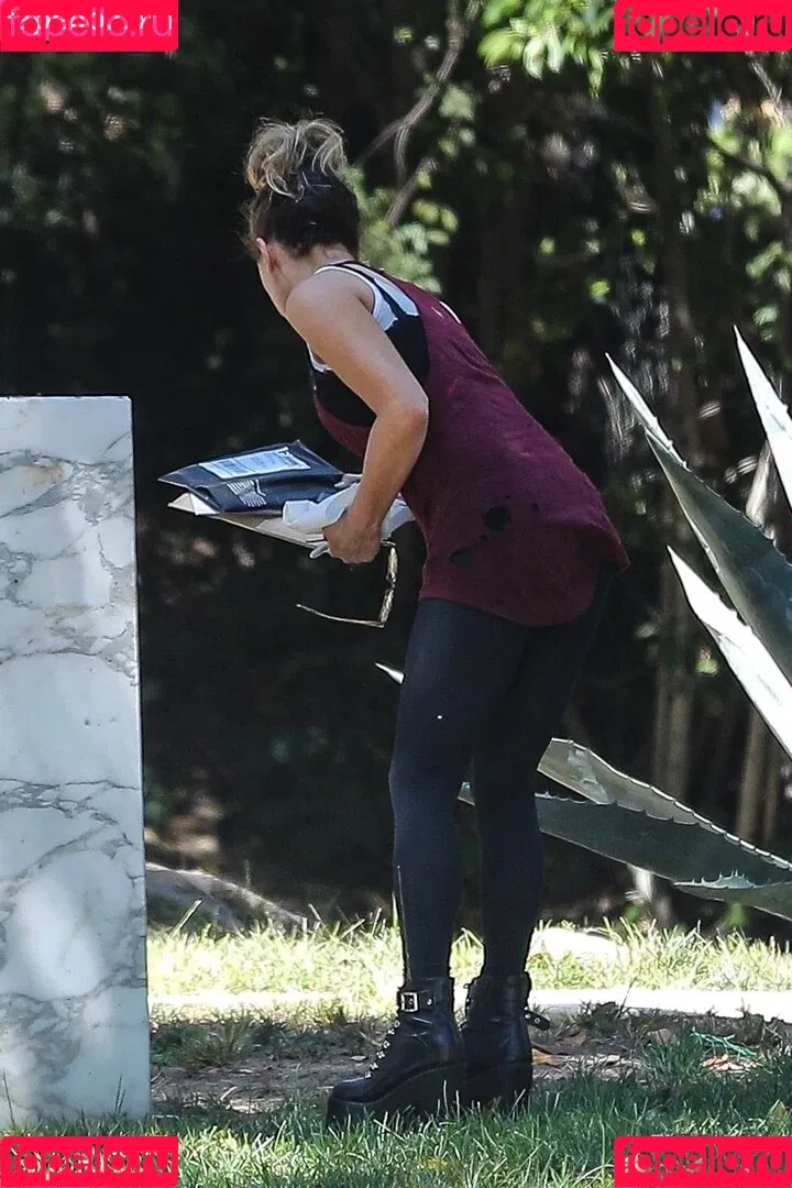 Kate Beckinsale Onlyfans Photo Gallery 