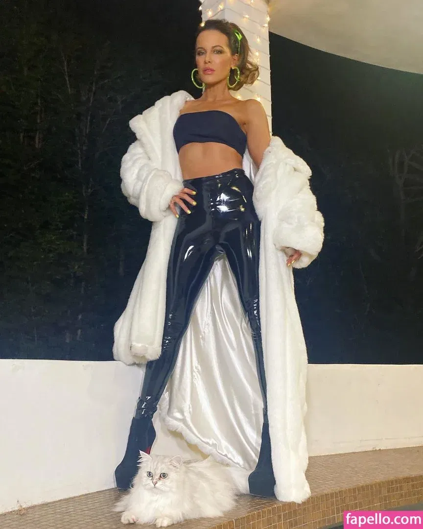 Kate Beckinsale Onlyfans Photo Gallery 