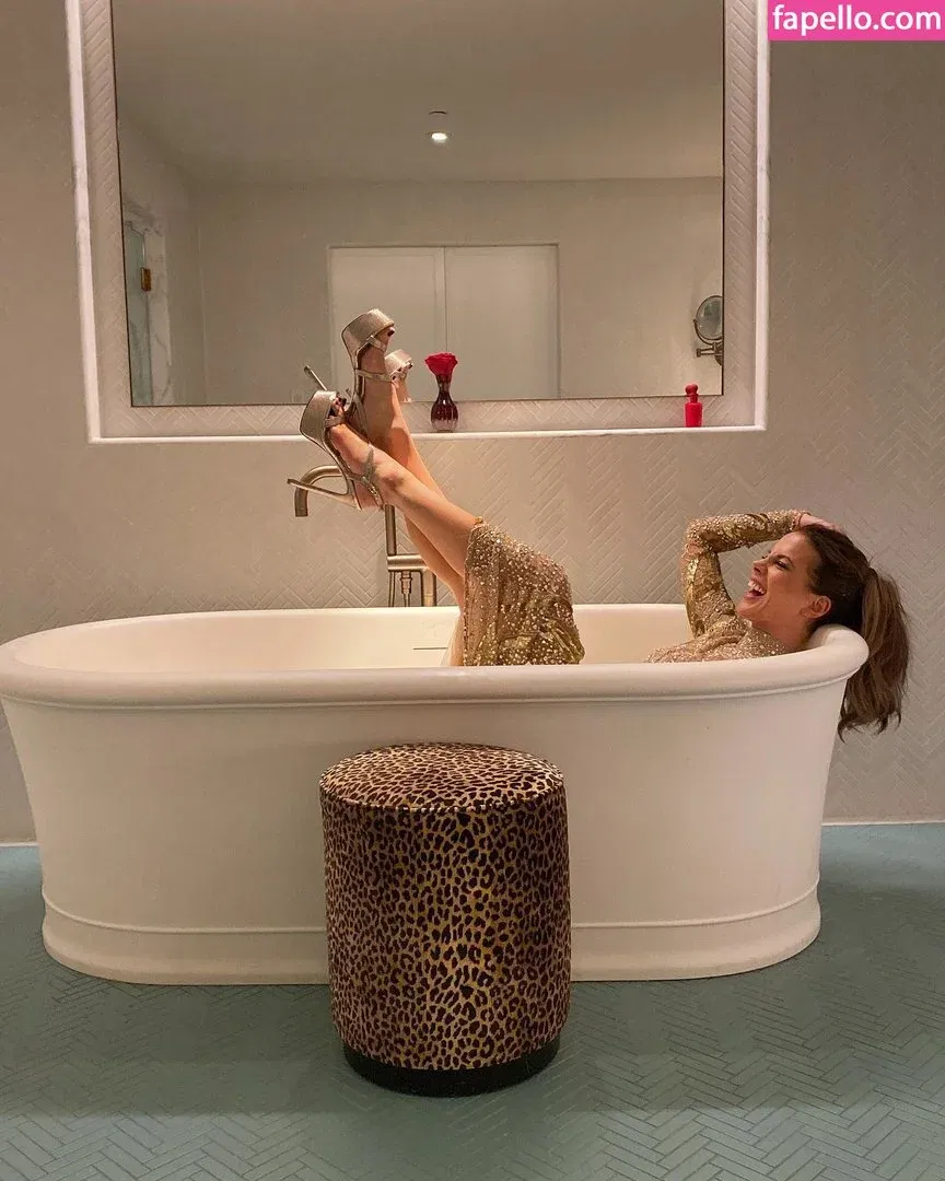 Kate Beckinsale Onlyfans Photo Gallery 