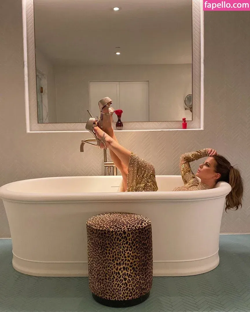 Kate Beckinsale Onlyfans Photo Gallery 