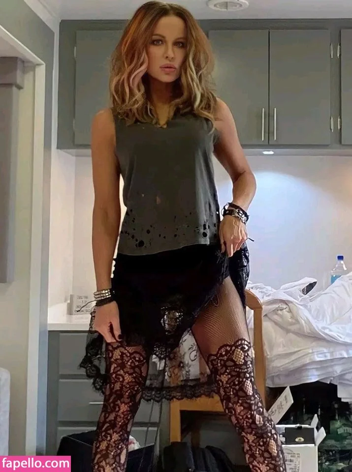 Kate Beckinsale Onlyfans Photo Gallery 