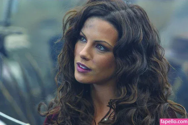 Kate Beckinsale Onlyfans Photo Gallery 