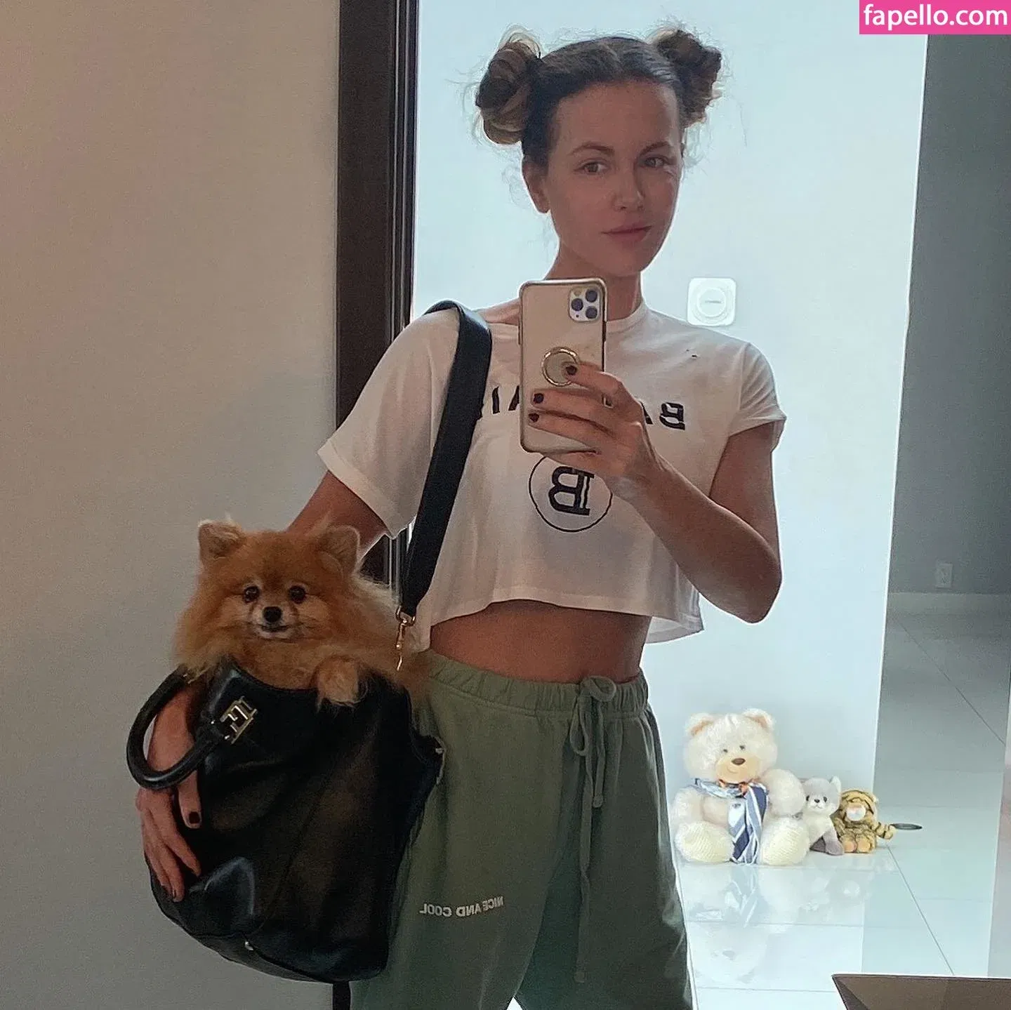 Kate Beckinsale Onlyfans Photo Gallery 