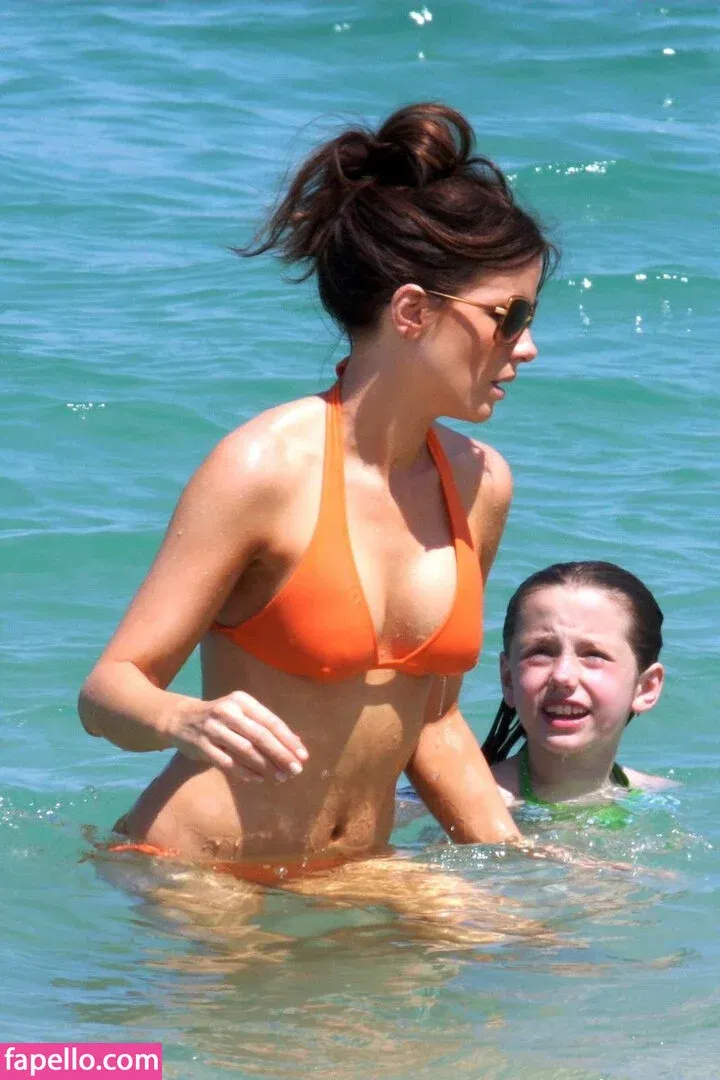 Kate Beckinsale Onlyfans Photo Gallery 