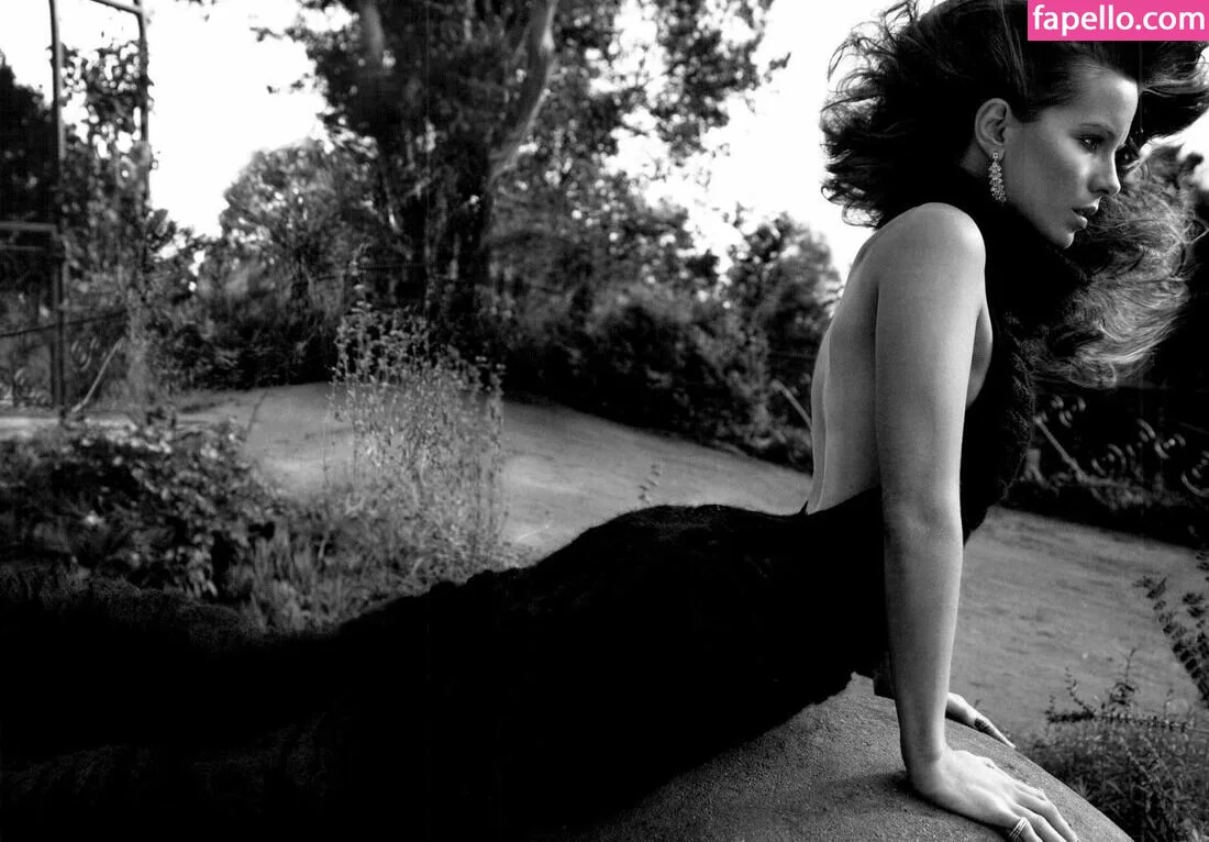 Kate Beckinsale Onlyfans Photo Gallery 