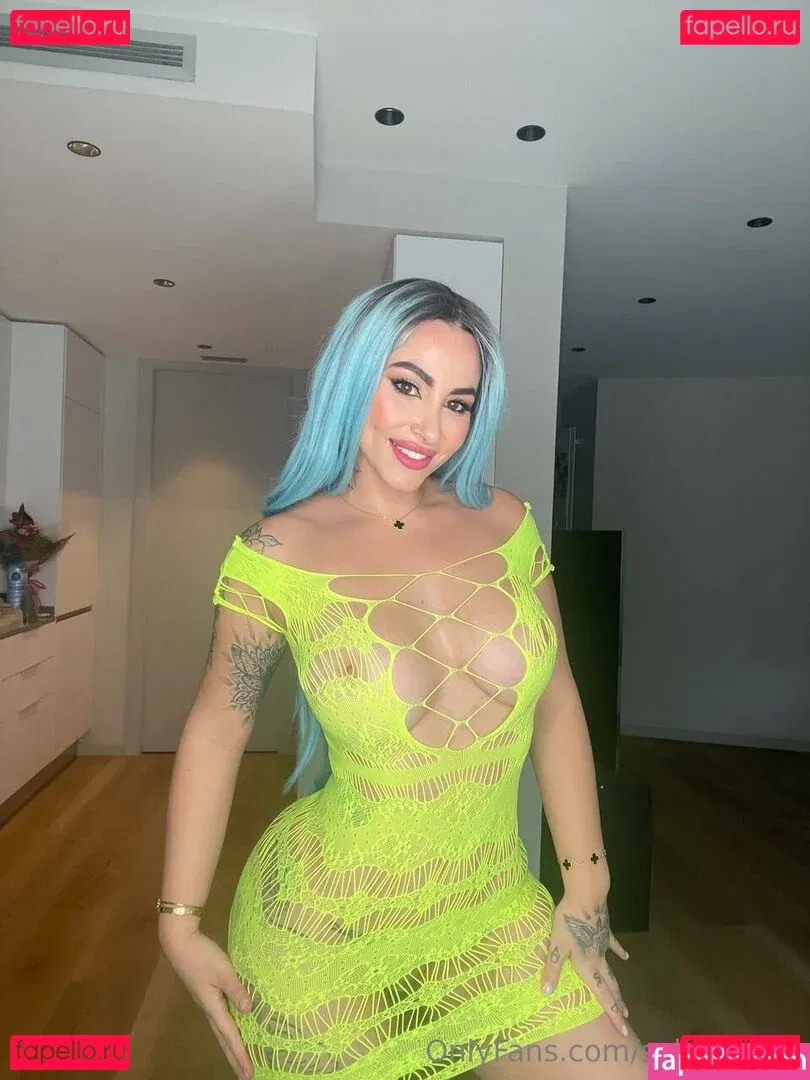 seleneblue Onlyfans Photo Gallery 