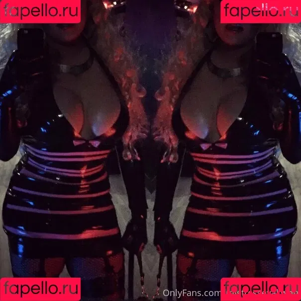 mistressyumi Onlyfans Photo Gallery 