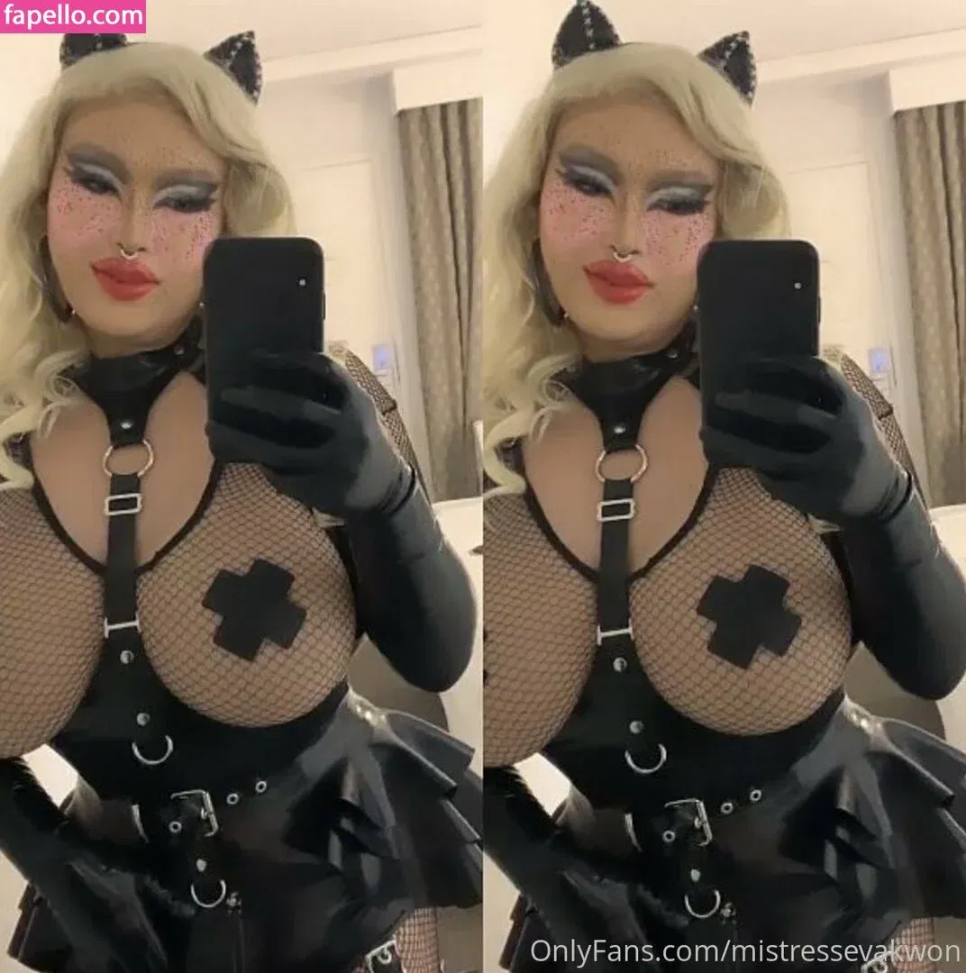 mistressyumi Onlyfans Photo Gallery 