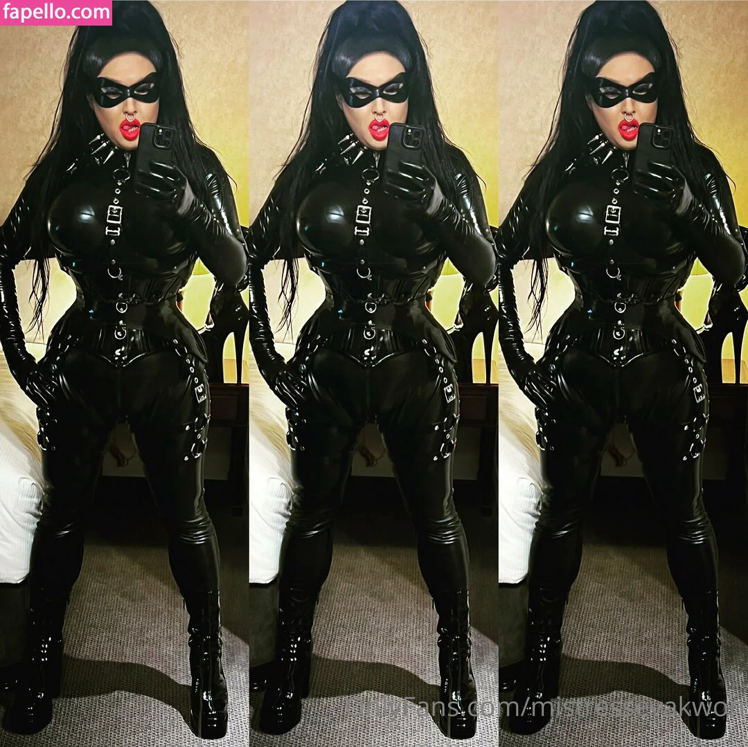 mistressyumi Onlyfans Photo Gallery 