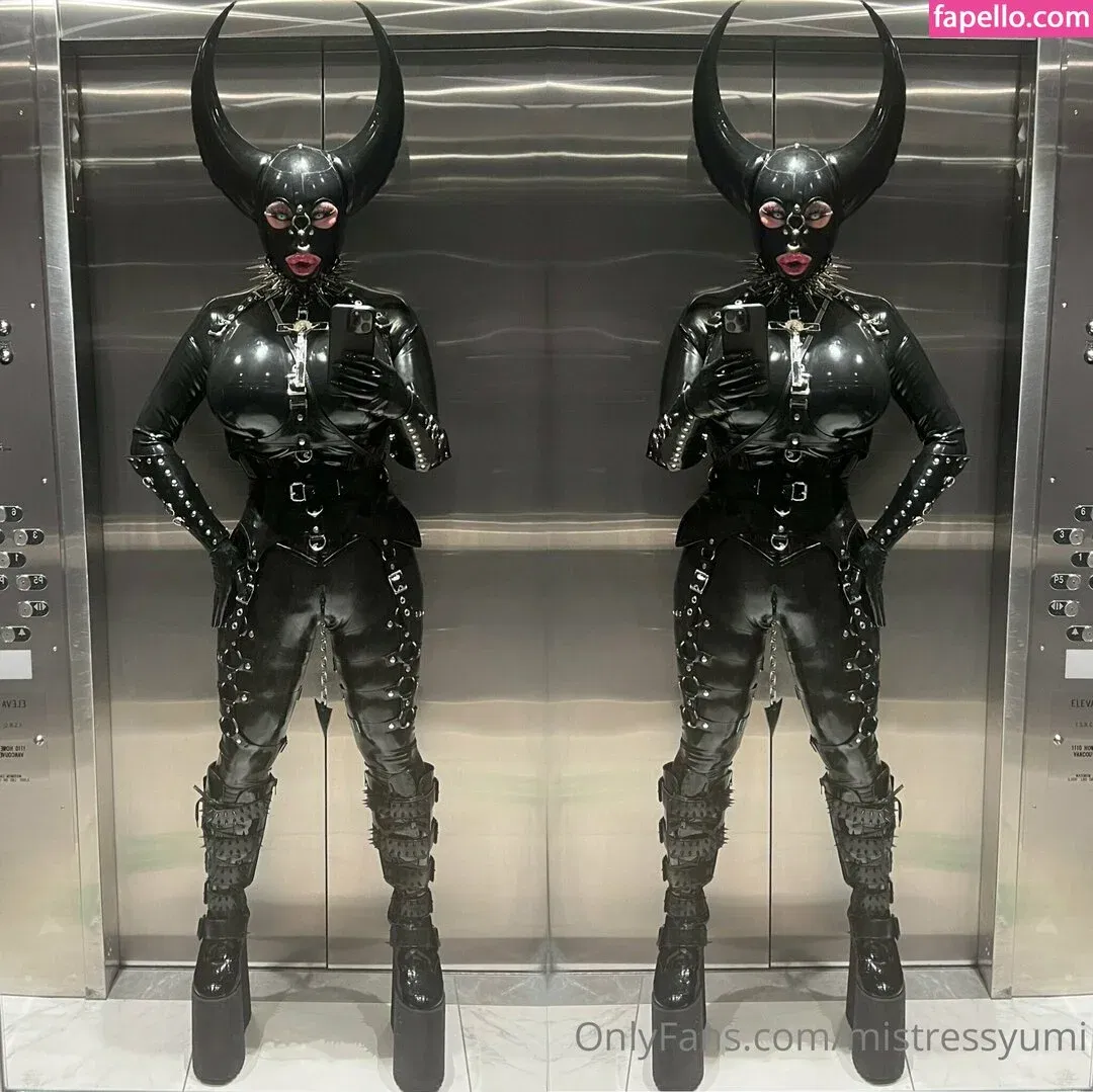mistressyumi Onlyfans Photo Gallery 