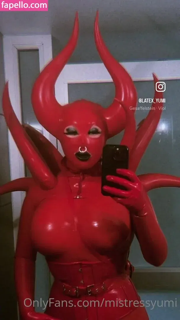 mistressyumi Onlyfans Photo Gallery 