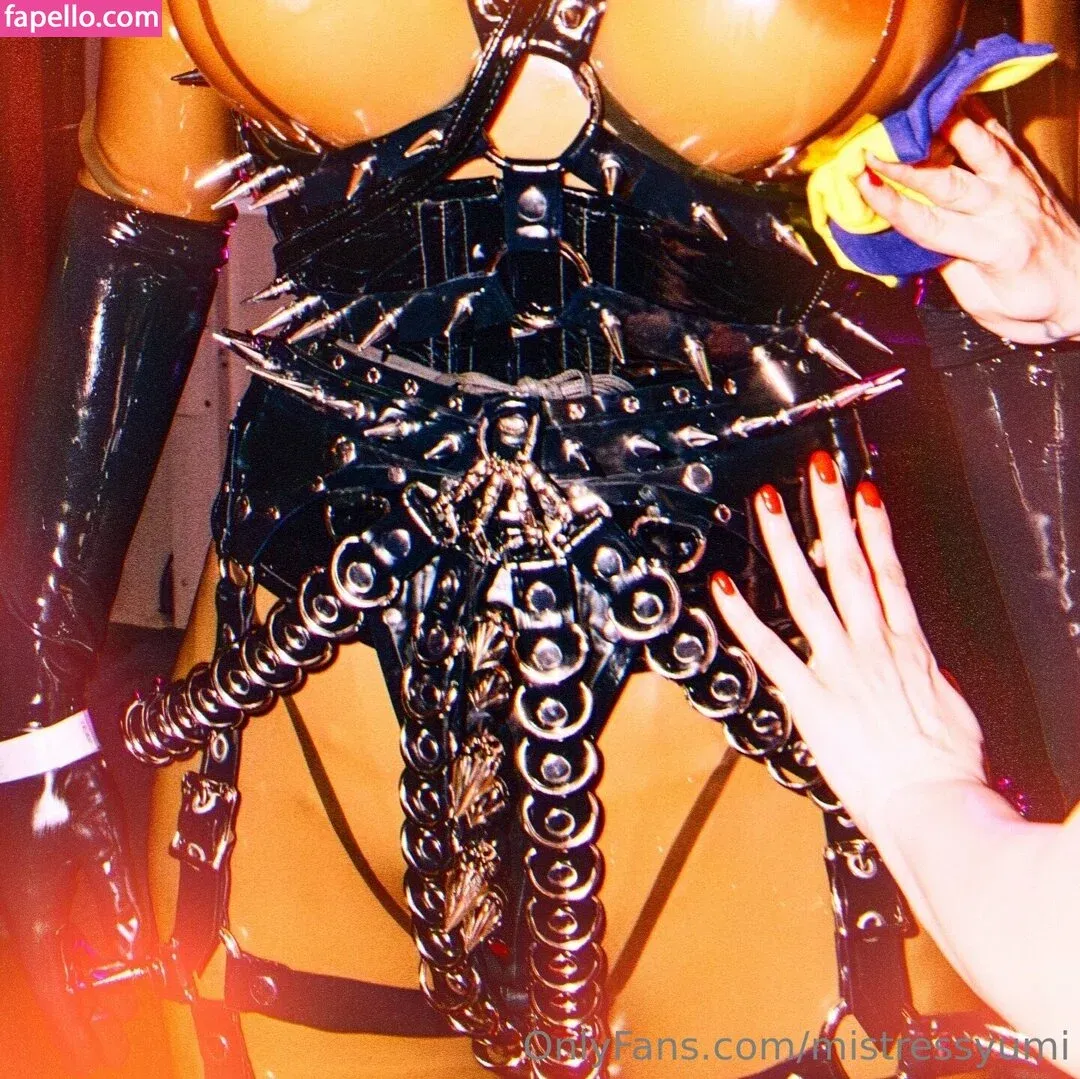 mistressyumi Onlyfans Photo Gallery 