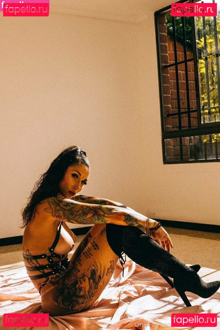 Sarah Schmidt Onlyfans Photo Gallery 