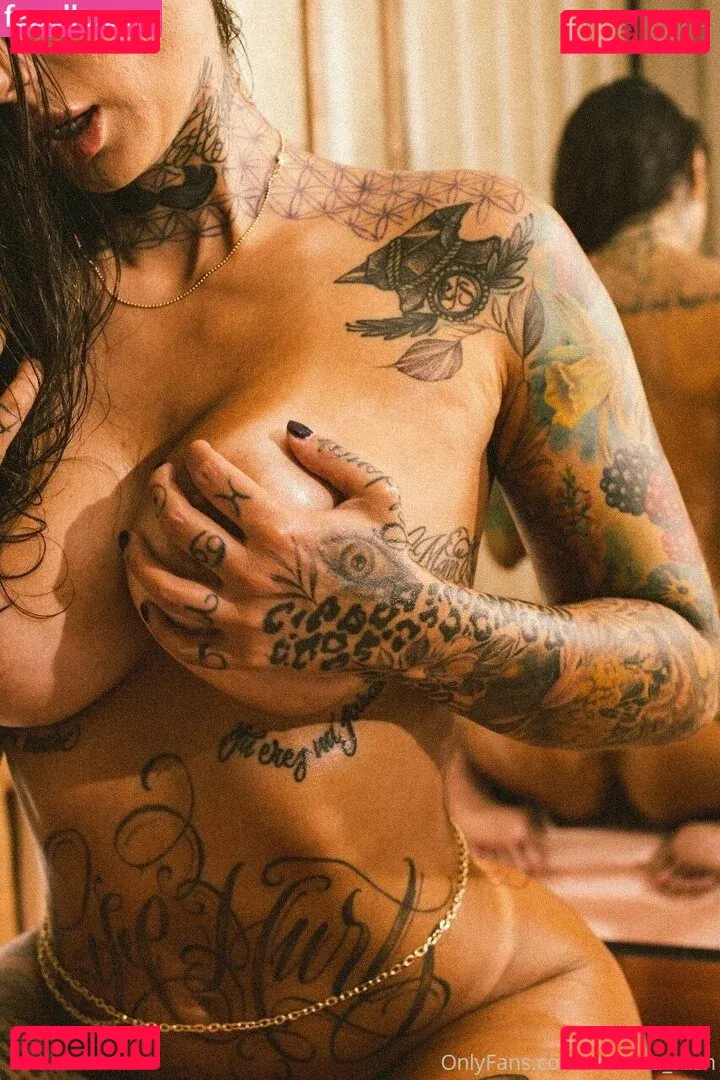 Sarah Schmidt Onlyfans Photo Gallery 