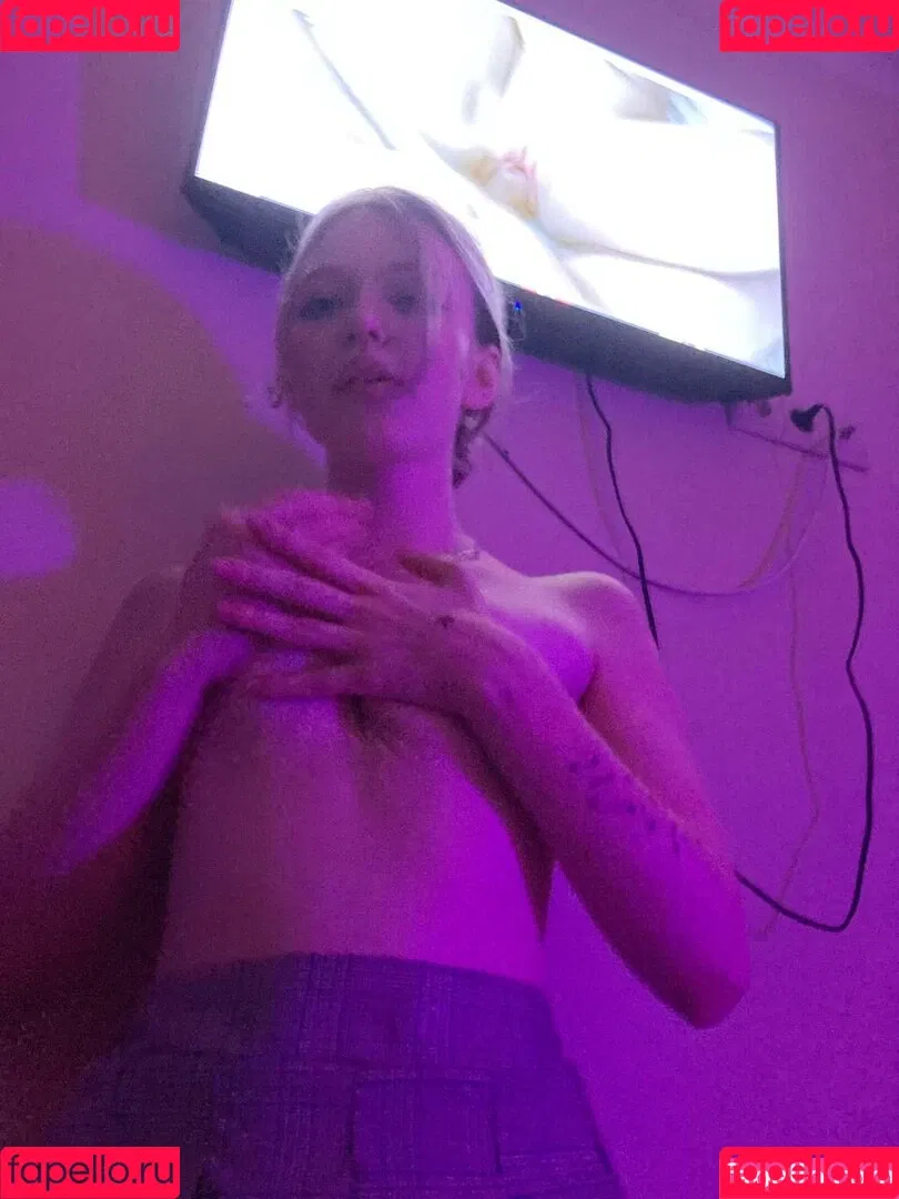 kosha1ne Onlyfans Photo Gallery 