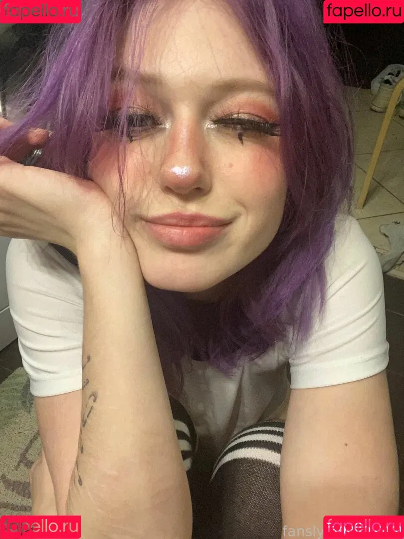 kosha1ne Onlyfans Photo Gallery 