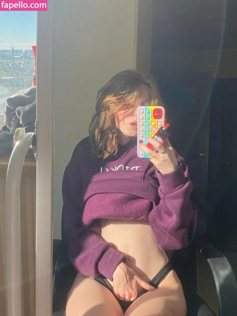 kosha1ne Onlyfans Photo Gallery 