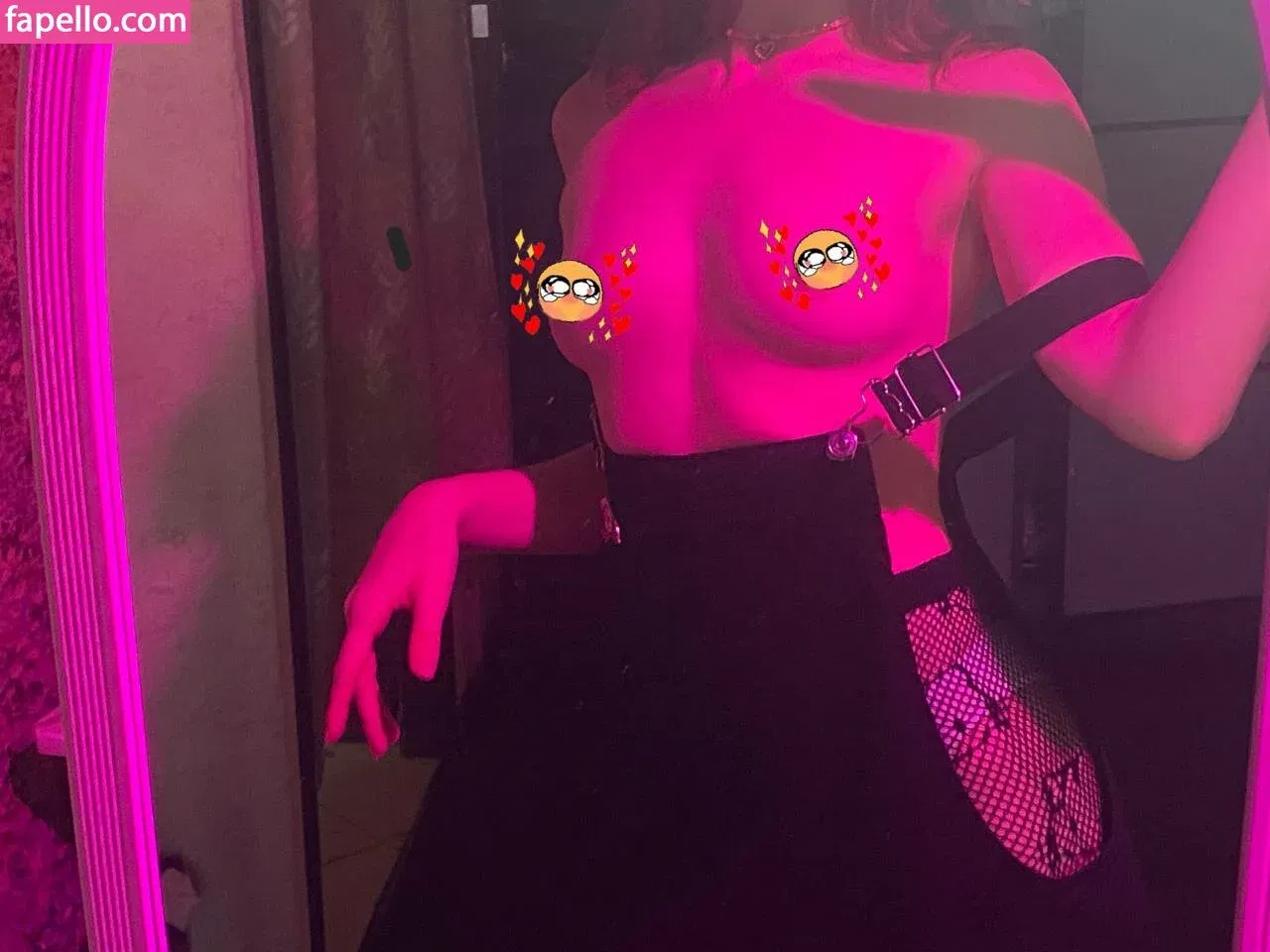 kosha1ne Onlyfans Photo Gallery 