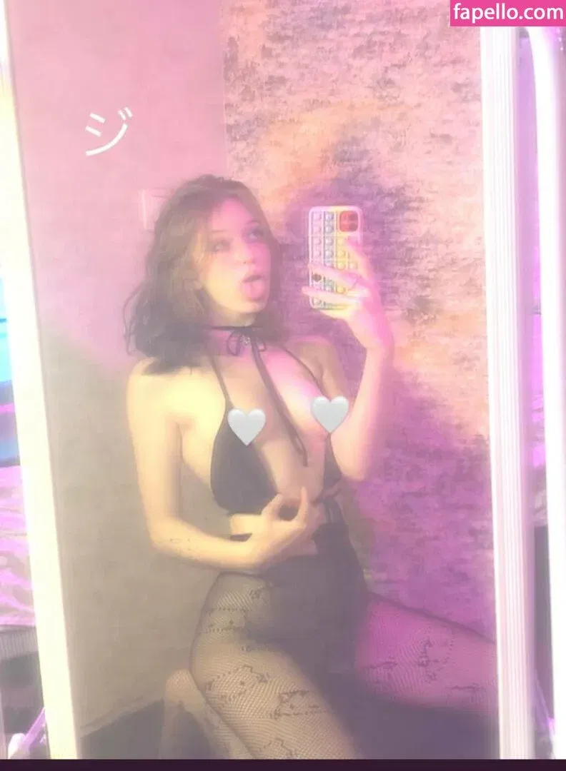 kosha1ne Onlyfans Photo Gallery 