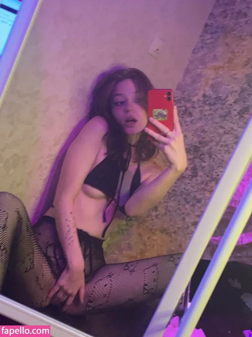 kosha1ne Onlyfans Photo Gallery 