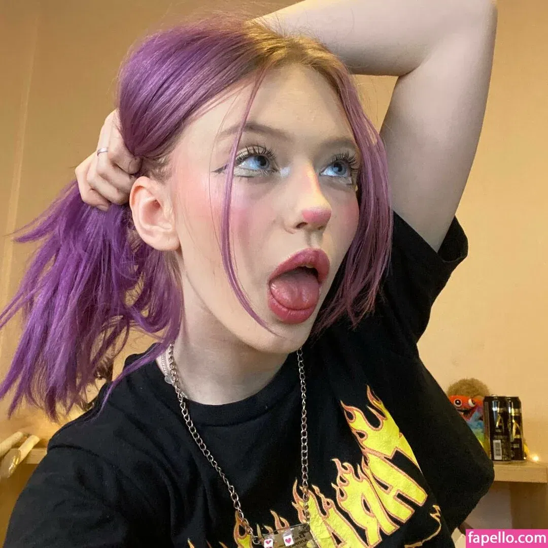 kosha1ne Onlyfans Photo Gallery 