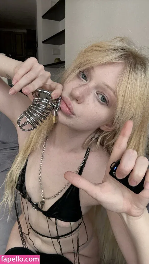 kosha1ne Onlyfans Photo Gallery 