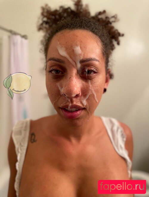 frecklemonade Onlyfans Photo Gallery 