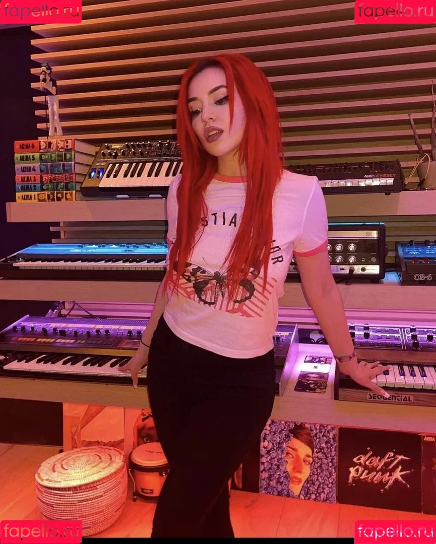 Ava Max Onlyfans Photo Gallery 