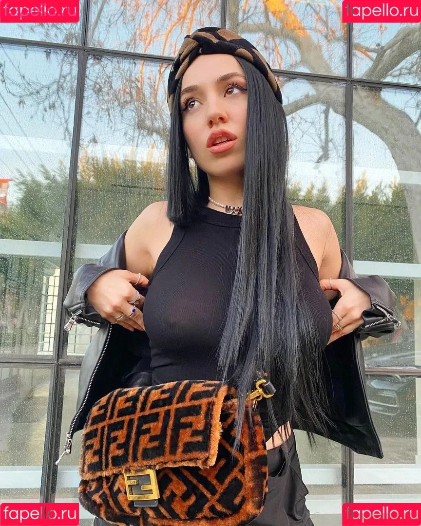 Ava Max Onlyfans Photo Gallery 