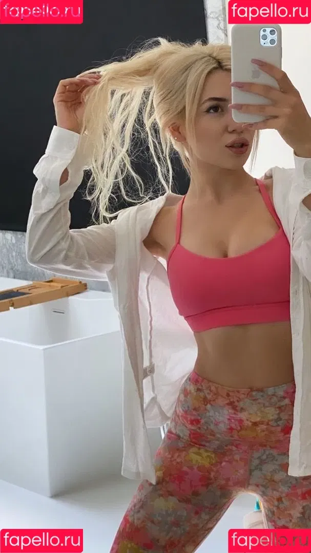 Ava Max Onlyfans Photo Gallery 