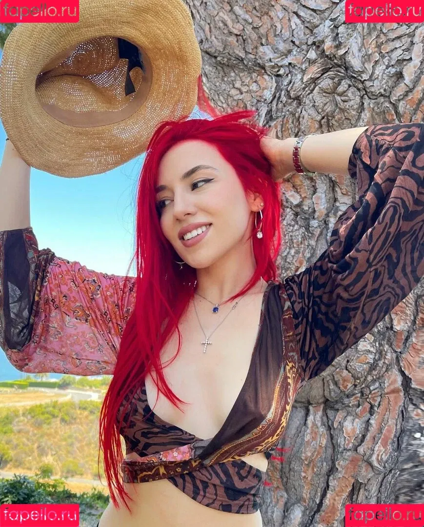 Ava Max Onlyfans Photo Gallery 