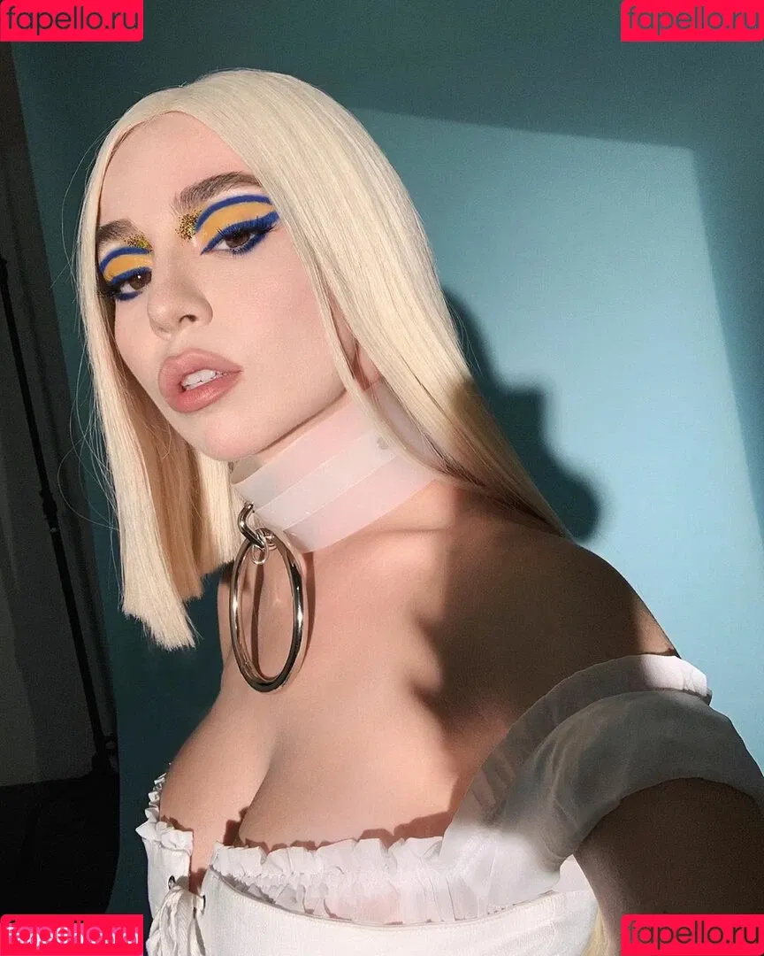 Ava Max Onlyfans Photo Gallery 
