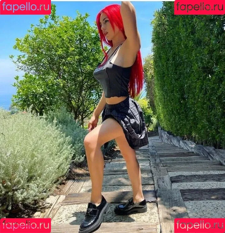 Ava Max Onlyfans Photo Gallery 